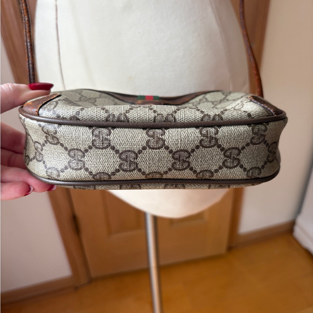 🤍💯Gucci Brown Leather Crossbody Bag🤍 - Picture 3 of 9